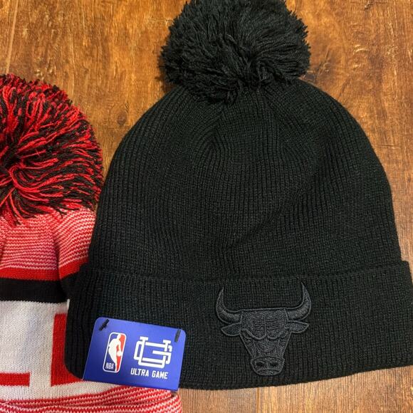 Chicago Bulls NBA Ultra Game Beanie Hat Bundle of 2 Winter Basketball Sports NWT - Picture 3 of 5